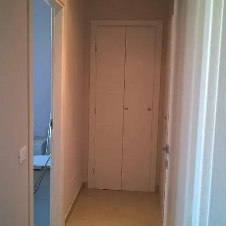Apartment Roma *